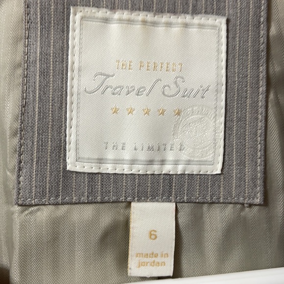 Blazer - Picture 5 of 6